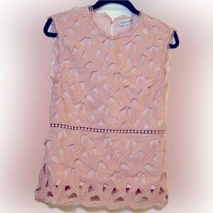 NWT Never Worn Nieman Marcus Sleeveless Blush Lace Top (XS)